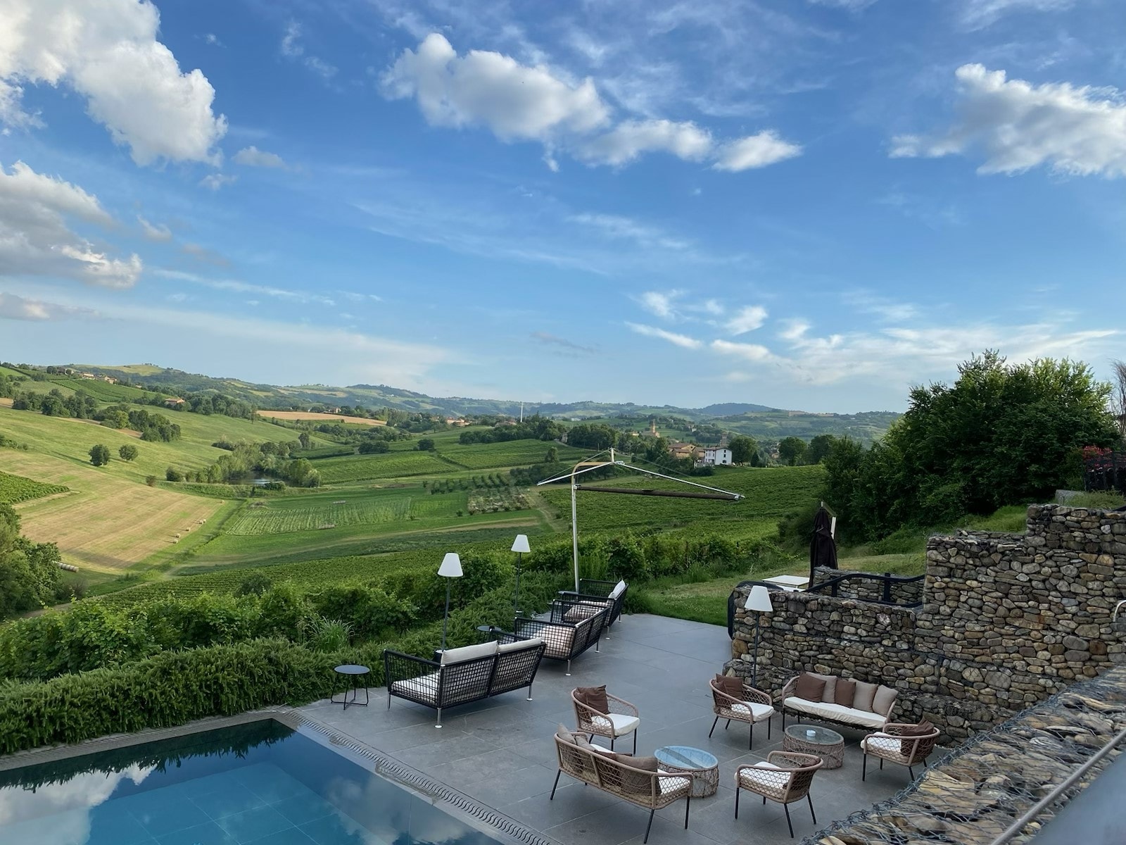Agriturismo farmhouse with vineyard views in Italy
